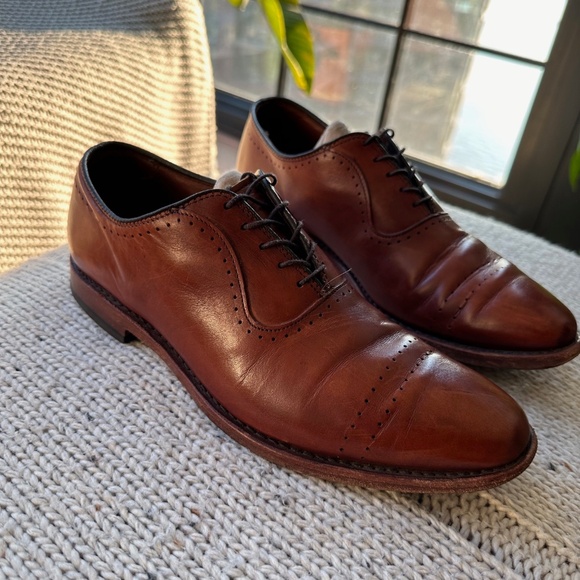 gently loved allen edmond derby shoes perforated size 8 men main image 4